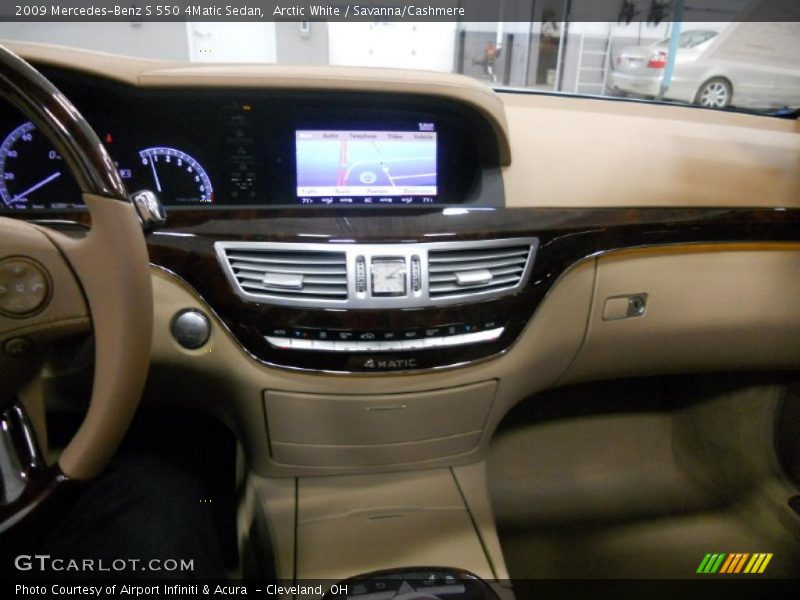 Arctic White / Savanna/Cashmere 2009 Mercedes-Benz S 550 4Matic Sedan