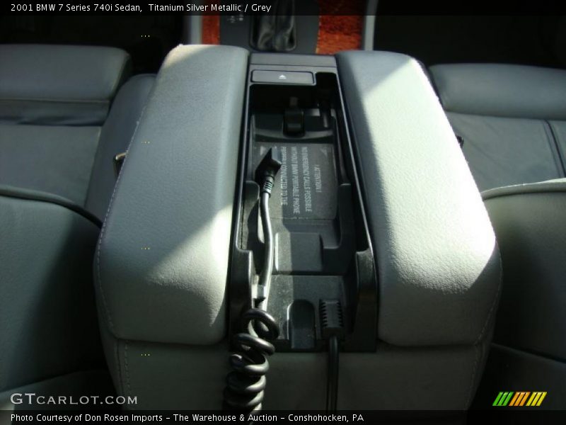 Titanium Silver Metallic / Grey 2001 BMW 7 Series 740i Sedan