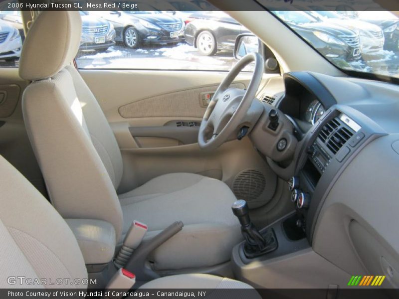  2006 Tucson GL Beige Interior