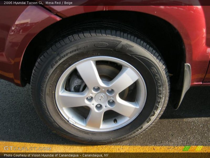  2006 Tucson GL Wheel