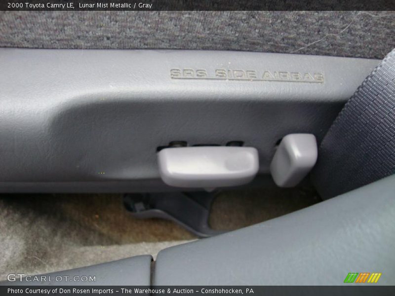 Lunar Mist Metallic / Gray 2000 Toyota Camry LE