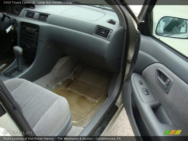 Lunar Mist Metallic / Gray 2000 Toyota Camry LE
