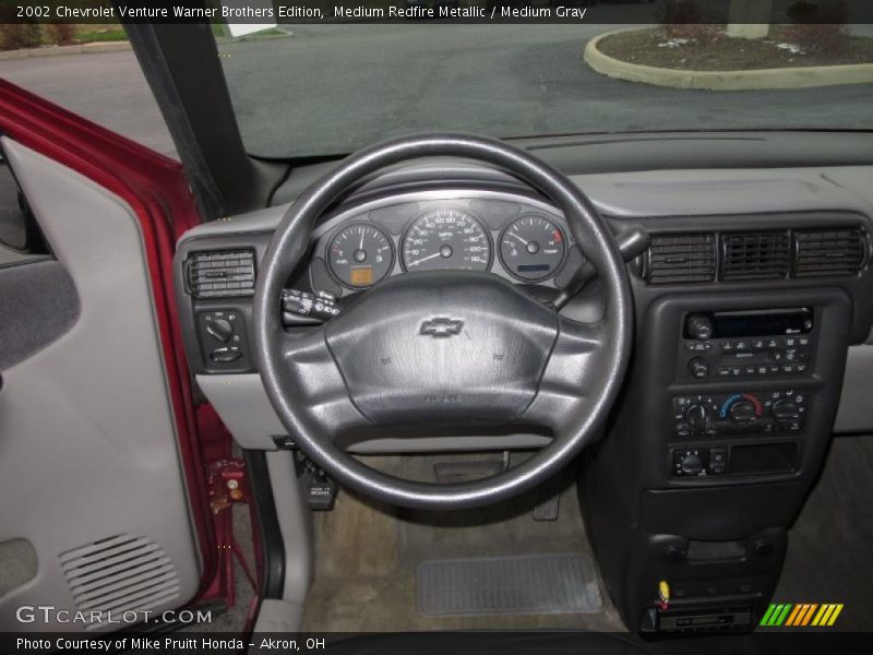 Dashboard of 2002 Venture Warner Brothers Edition