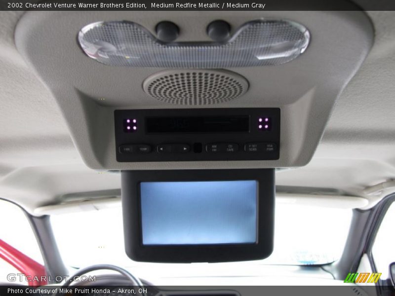 Controls of 2002 Venture Warner Brothers Edition