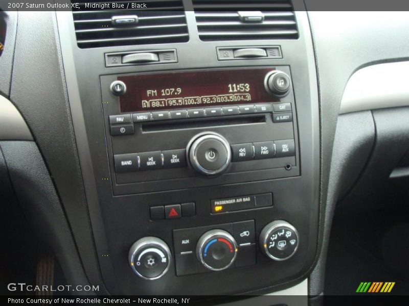 Midnight Blue / Black 2007 Saturn Outlook XE