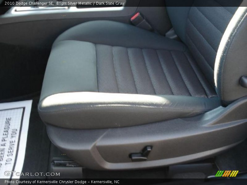 Bright Silver Metallic / Dark Slate Gray 2010 Dodge Challenger SE
