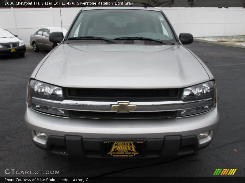 Silverstone Metallic / Light Gray 2006 Chevrolet TrailBlazer EXT LS 4x4