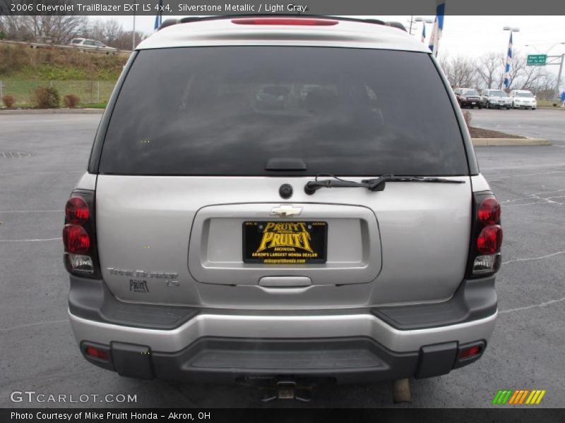 Silverstone Metallic / Light Gray 2006 Chevrolet TrailBlazer EXT LS 4x4