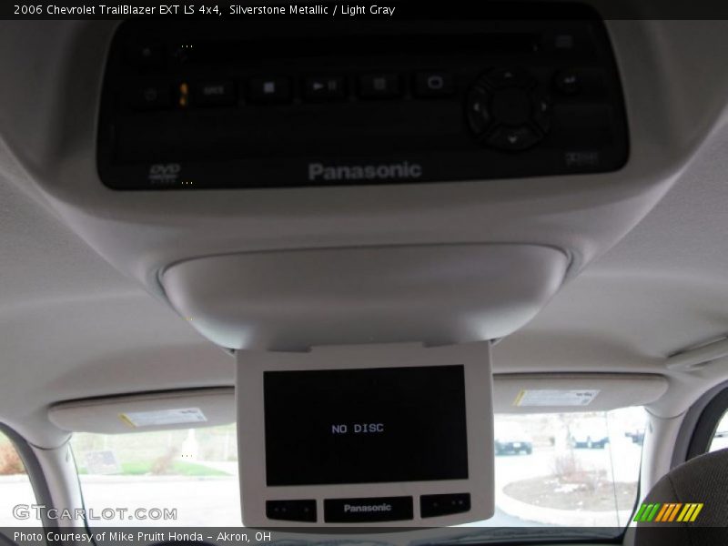 Silverstone Metallic / Light Gray 2006 Chevrolet TrailBlazer EXT LS 4x4