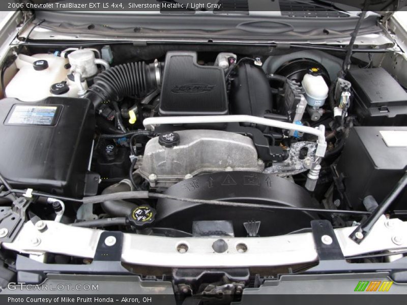 Silverstone Metallic / Light Gray 2006 Chevrolet TrailBlazer EXT LS 4x4