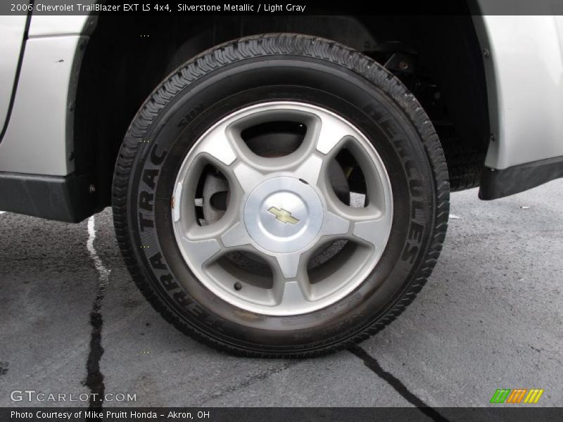 Silverstone Metallic / Light Gray 2006 Chevrolet TrailBlazer EXT LS 4x4
