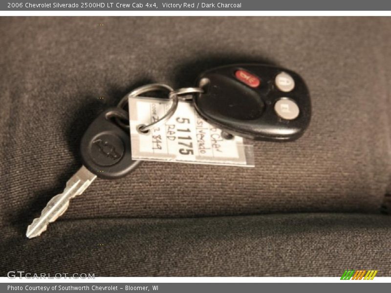 Victory Red / Dark Charcoal 2006 Chevrolet Silverado 2500HD LT Crew Cab 4x4