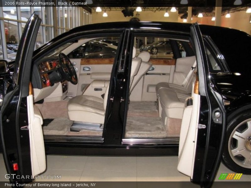  2006 Phantom  Oatmeal Interior