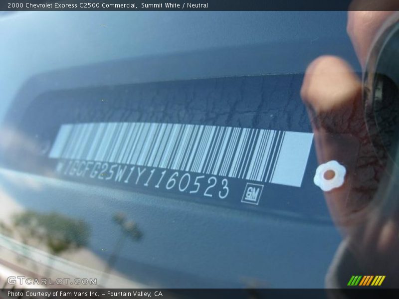 Summit White / Neutral 2000 Chevrolet Express G2500 Commercial