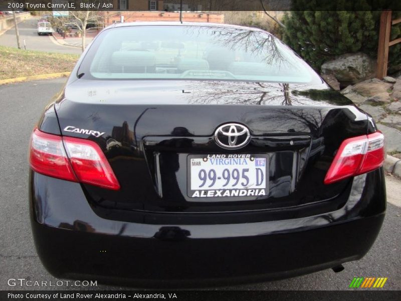 Black / Ash 2009 Toyota Camry LE