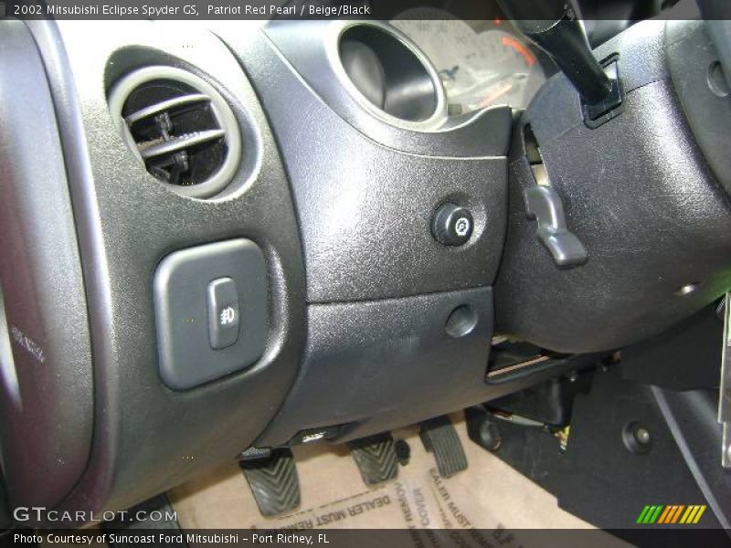 Patriot Red Pearl / Beige/Black 2002 Mitsubishi Eclipse Spyder GS