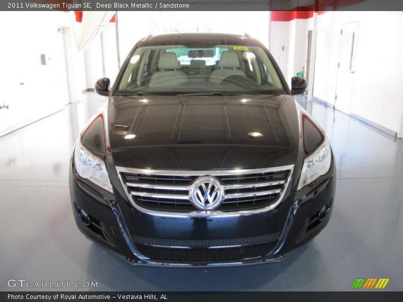 Deep Black Metallic / Sandstone 2011 Volkswagen Tiguan SE
