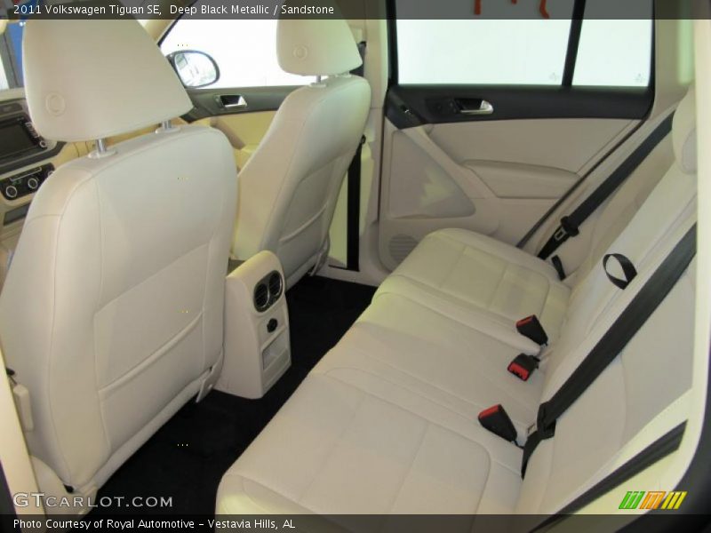  2011 Tiguan SE Sandstone Interior