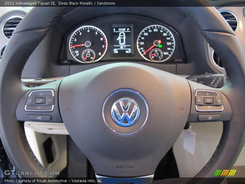 Deep Black Metallic / Sandstone 2011 Volkswagen Tiguan SE