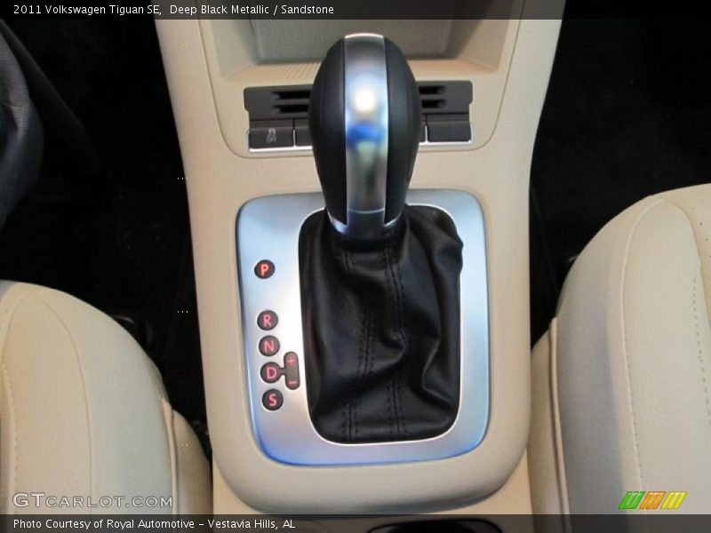  2011 Tiguan SE 6 Speed Tiptronic Automatic Shifter