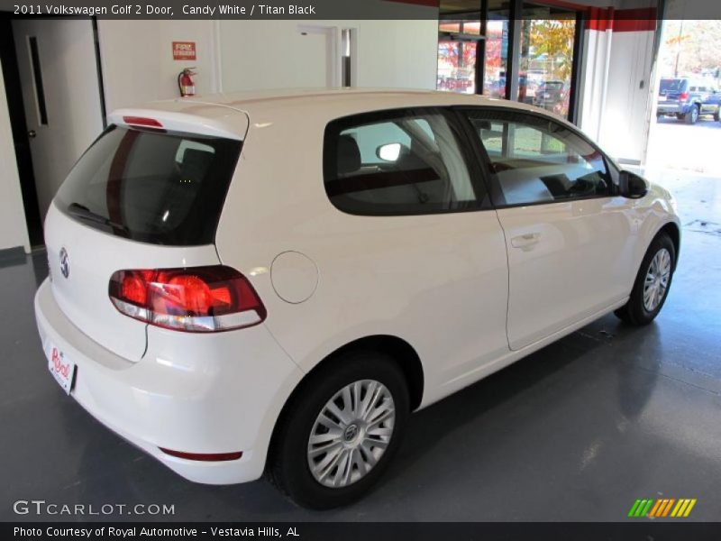 Candy White / Titan Black 2011 Volkswagen Golf 2 Door