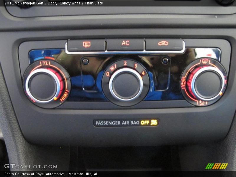 Controls of 2011 Golf 2 Door