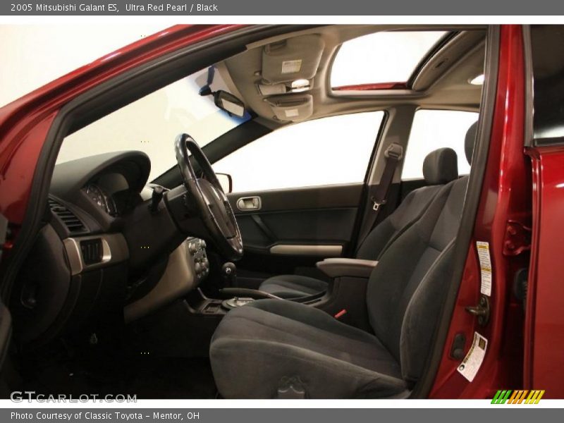 Ultra Red Pearl / Black 2005 Mitsubishi Galant ES
