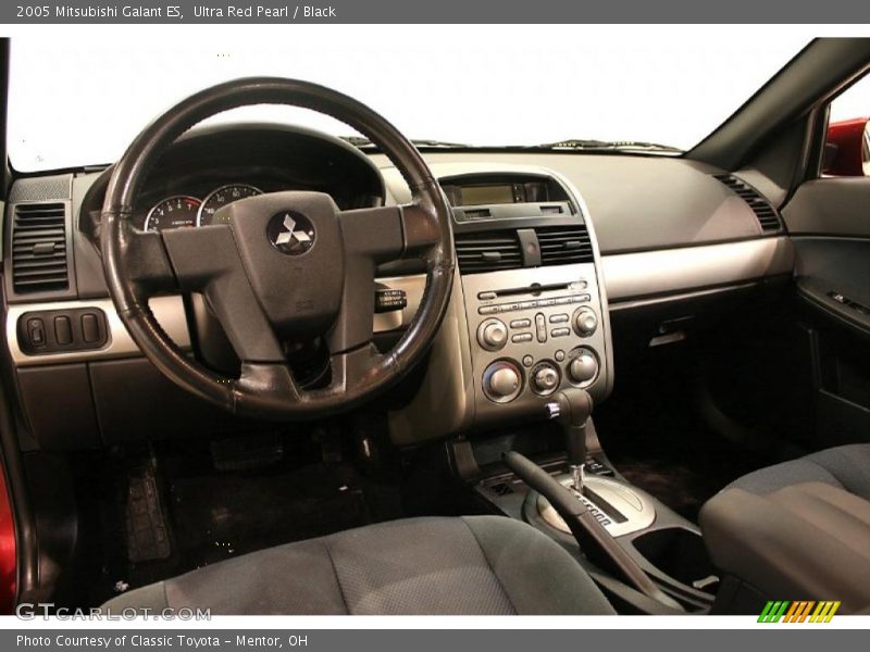 Black Interior - 2005 Galant ES 