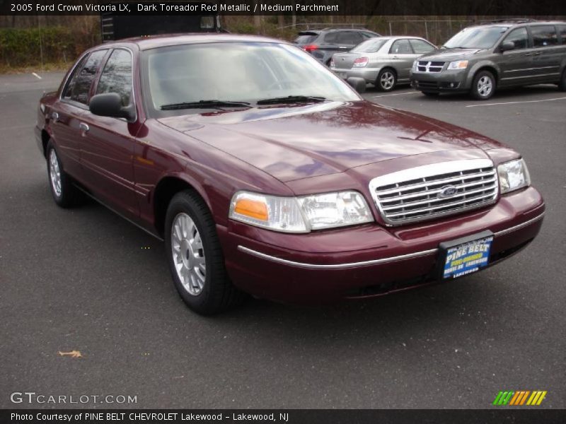 Dark Toreador Red Metallic / Medium Parchment 2005 Ford Crown Victoria LX