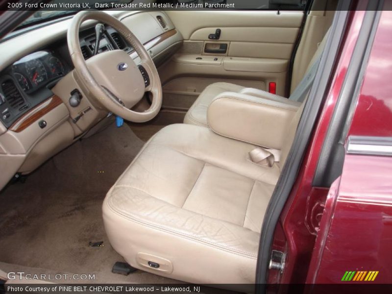  2005 Crown Victoria LX Medium Parchment Interior