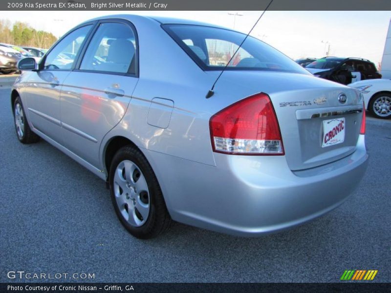 Bright Silver Metallic / Gray 2009 Kia Spectra EX Sedan