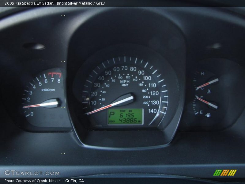 Bright Silver Metallic / Gray 2009 Kia Spectra EX Sedan