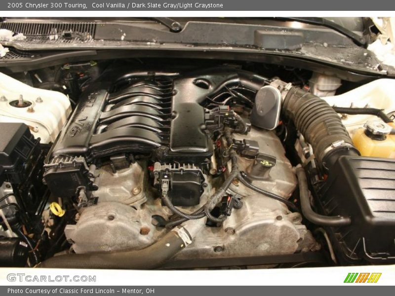 Cool Vanilla / Dark Slate Gray/Light Graystone 2005 Chrysler 300 Touring