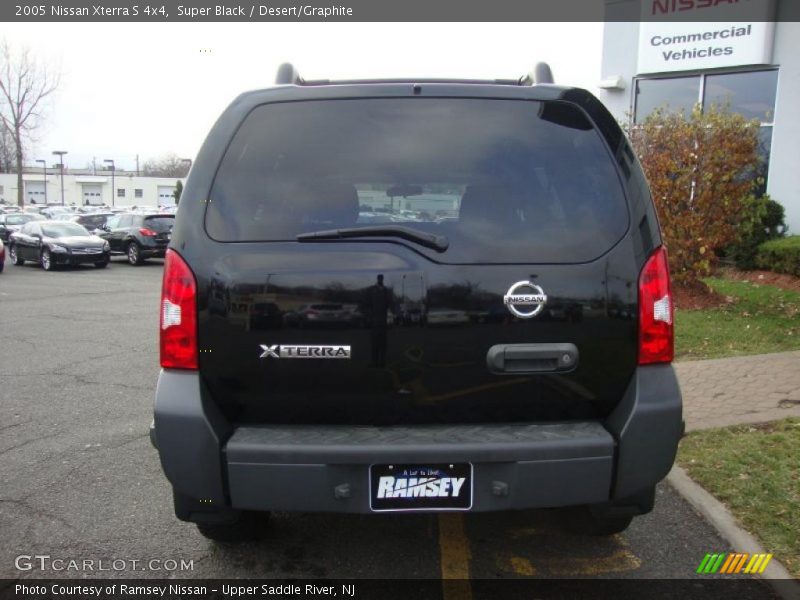 Super Black / Desert/Graphite 2005 Nissan Xterra S 4x4