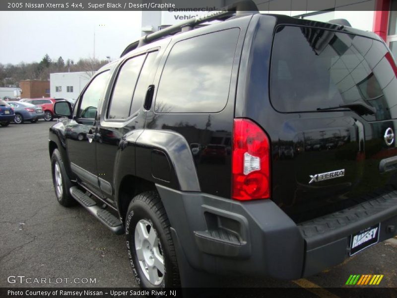 Super Black / Desert/Graphite 2005 Nissan Xterra S 4x4