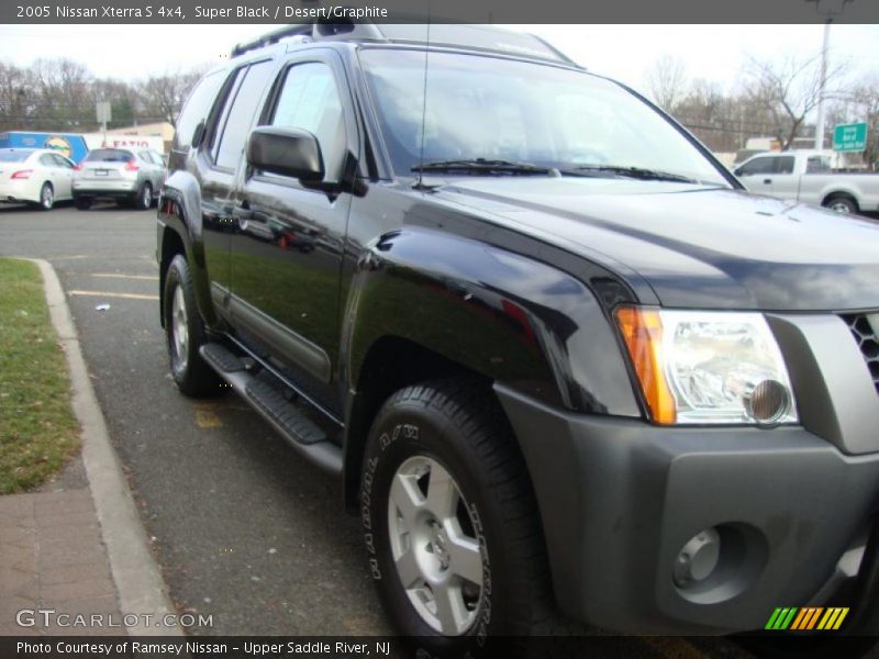 Super Black / Desert/Graphite 2005 Nissan Xterra S 4x4