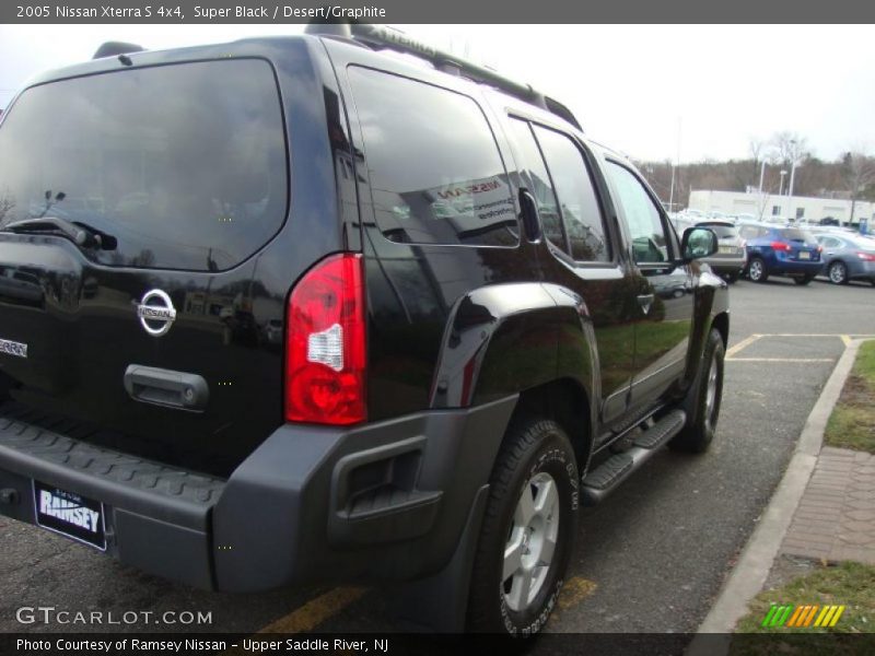 Super Black / Desert/Graphite 2005 Nissan Xterra S 4x4