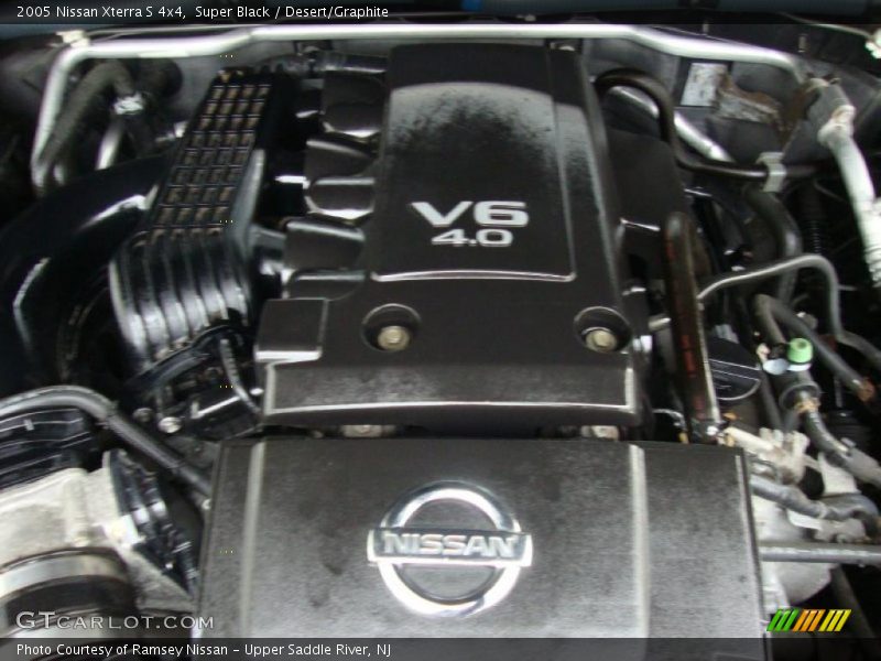 Super Black / Desert/Graphite 2005 Nissan Xterra S 4x4