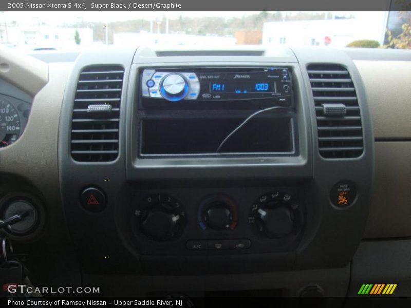 Super Black / Desert/Graphite 2005 Nissan Xterra S 4x4