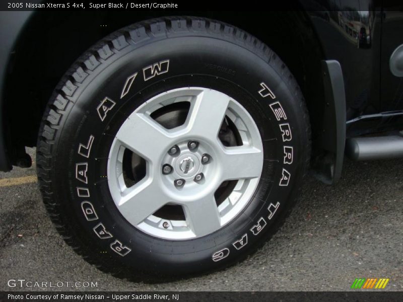 Super Black / Desert/Graphite 2005 Nissan Xterra S 4x4