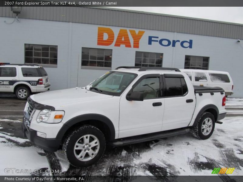 Oxford White / Camel 2007 Ford Explorer Sport Trac XLT 4x4