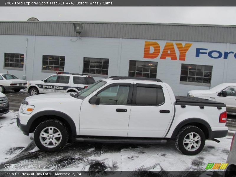 Oxford White / Camel 2007 Ford Explorer Sport Trac XLT 4x4