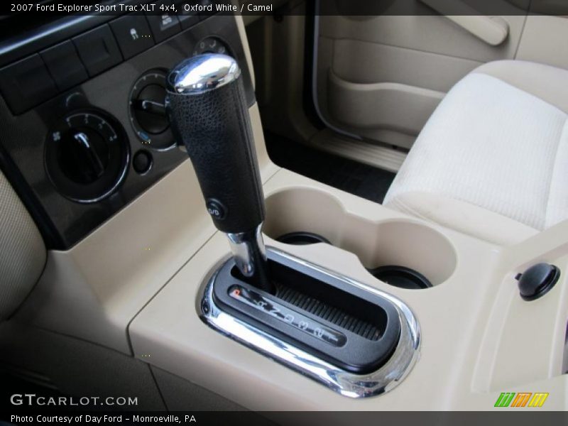 Oxford White / Camel 2007 Ford Explorer Sport Trac XLT 4x4