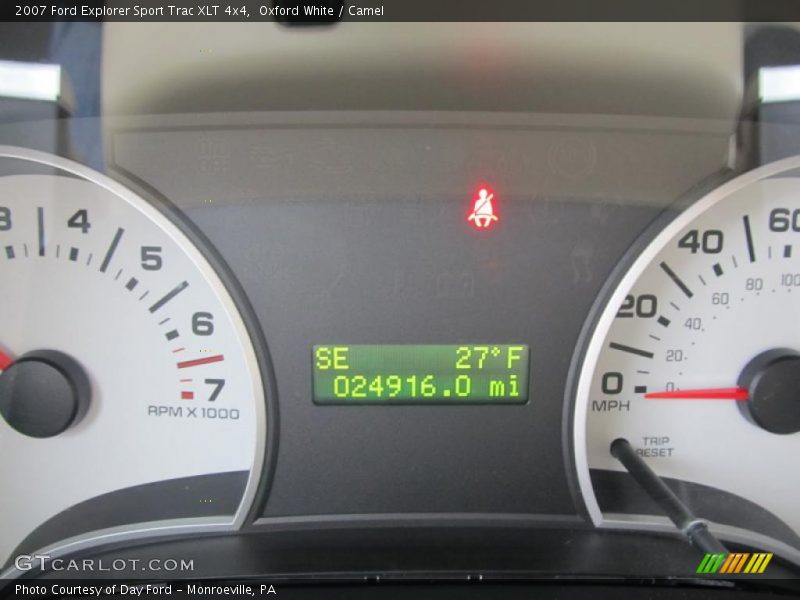 Oxford White / Camel 2007 Ford Explorer Sport Trac XLT 4x4
