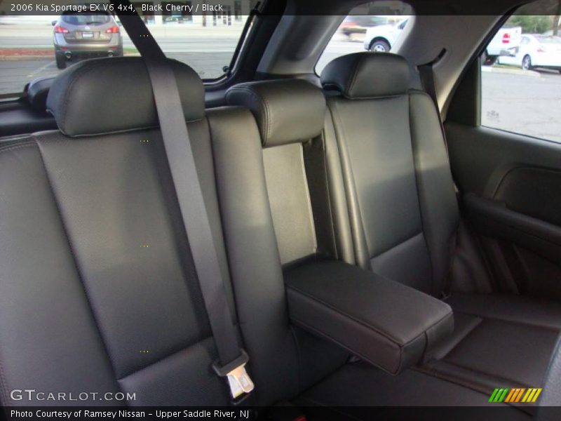  2006 Sportage EX V6 4x4 Black Interior