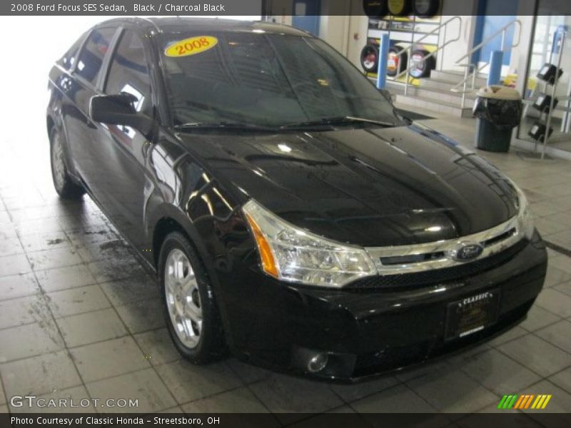 Black / Charcoal Black 2008 Ford Focus SES Sedan