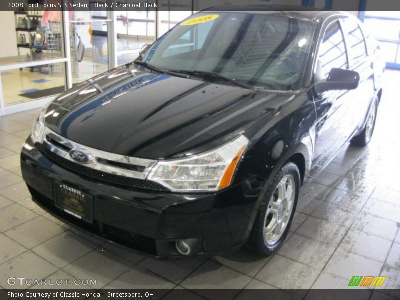 Black / Charcoal Black 2008 Ford Focus SES Sedan