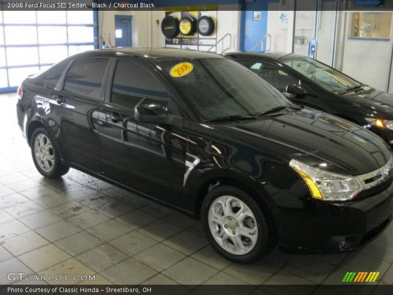 Black / Charcoal Black 2008 Ford Focus SES Sedan