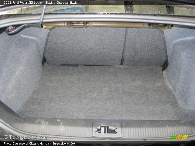 Black / Charcoal Black 2008 Ford Focus SES Sedan