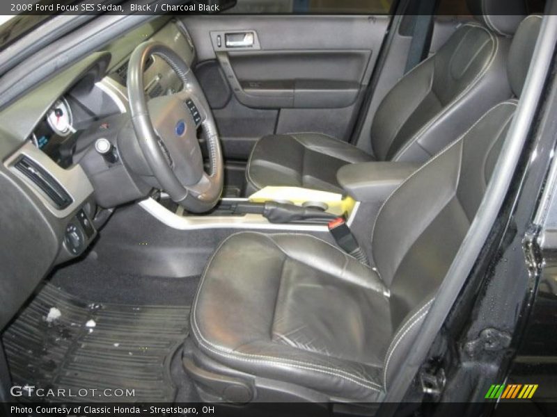 Black / Charcoal Black 2008 Ford Focus SES Sedan